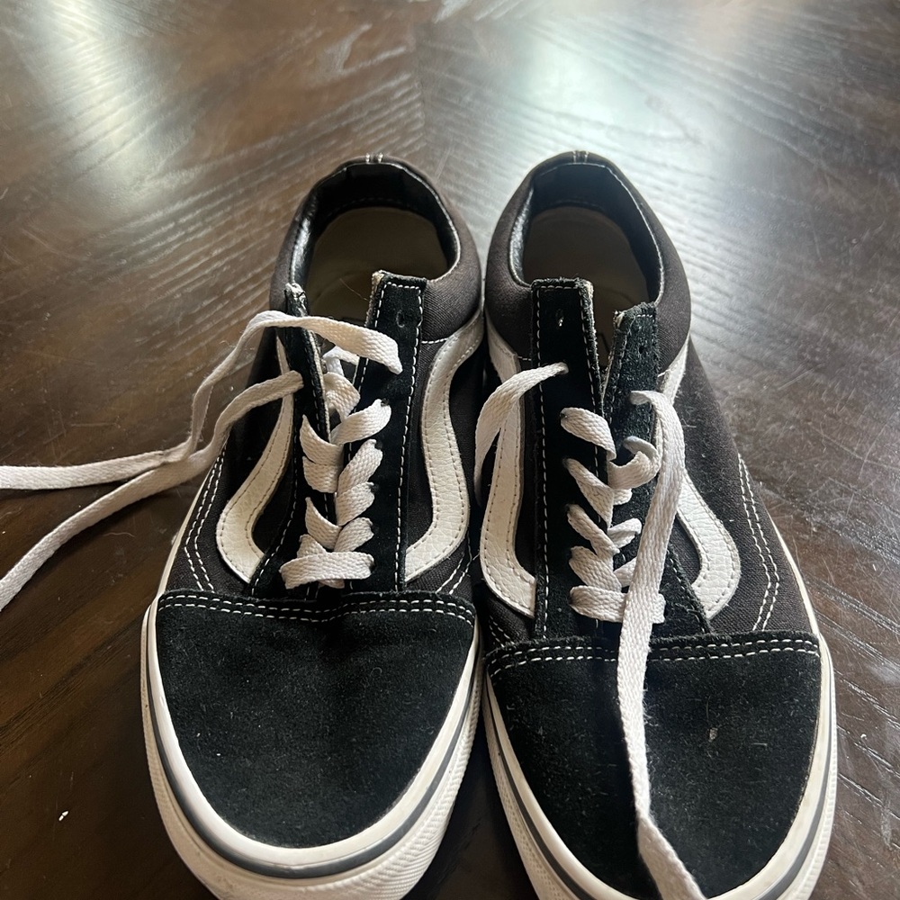 Vans Black and White Sneakers, women’s size 6, barley worn